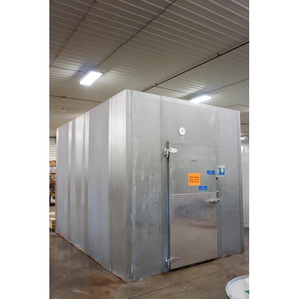 9&#39; x 13&#39;9&quot; x 10&#39;H Kysor Walk-in Cooler