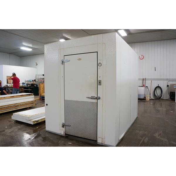 6&#39;9&quot; x 9&#39;8&quot; x 8&#39;5&quot;H (O) WA Brown Walk-in Cooler or Freezer