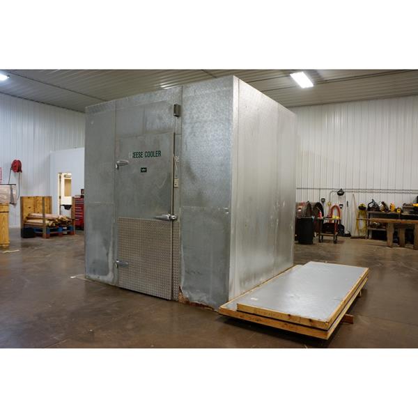 7&#39;3&quot; x 8&#39;9&quot; x 9&#39;H Crown-Tonka Walk-in Cooler with new condensing unit