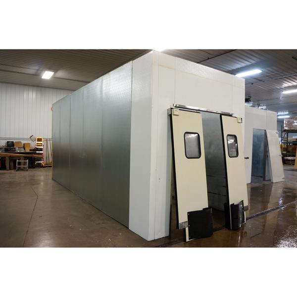 8&#39; x 22&#39; x 10&#39;H National Coolers Walk-in Cooler
