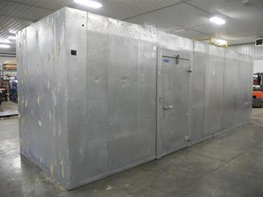 walk freezer