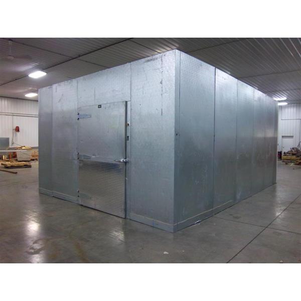 21&#39; x 22&#39; x 9&#39;11&quot;H(Irr) Walk-in Cooler or Freezer