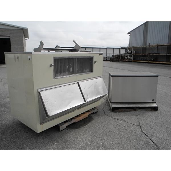 Manitowoc Cube Ice Machine with Storage Bin(#200)