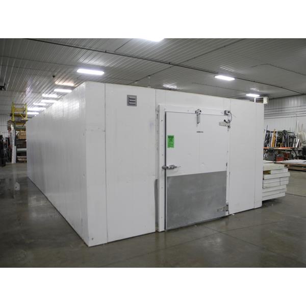 13'6" x 28'10" x 8'2"H WalkIn Cooler or Freezer (389 Sq. Ft.) Barr