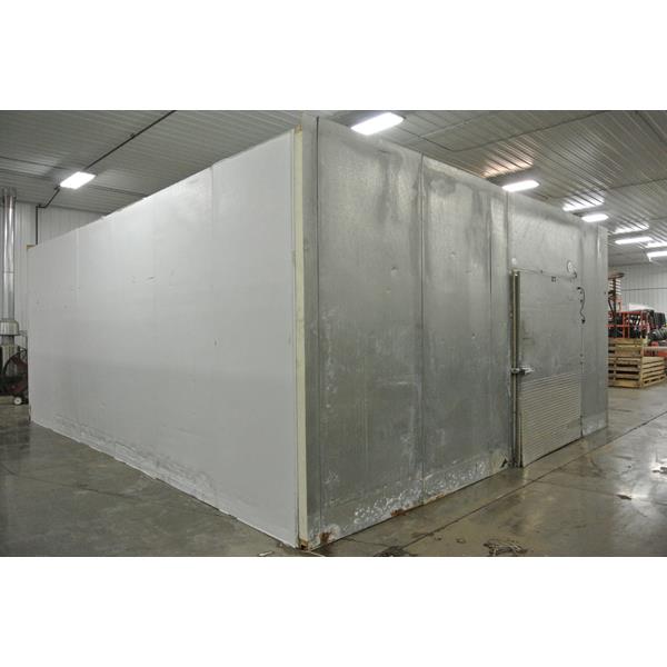 20&#39; x 24&#39; x 10&#39;H Crown-Tonka Walk-in Cooler