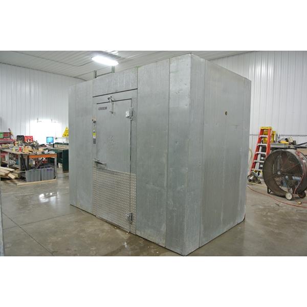 MasterBilt Walk-in Cooler