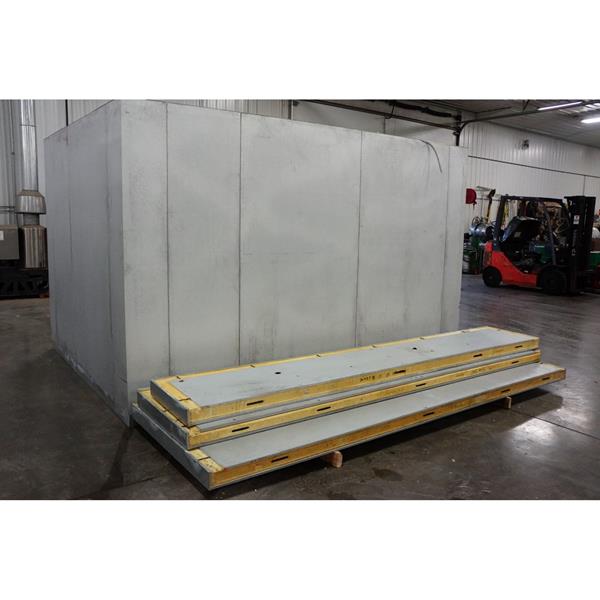 8'5" x 11'6" x 7'6"H Bangor Walkin Freezer (97 Sq. Ft.) Barr
