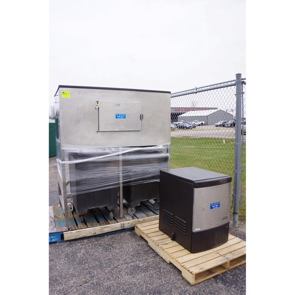 Howe  1000-RLE Flake Ice Machine with Bin (#17)