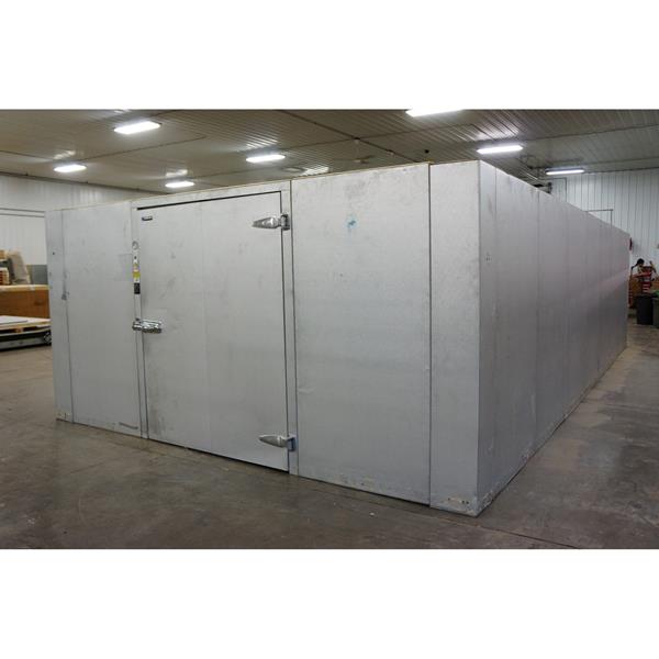 14'6" x 28'10" x 7'2"H Master-Bilt Walk-in Cooler or Freezer