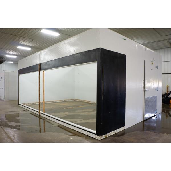 16'4" x 24' x 10'4"'H Display Glass Door Walkin Cooler (392 Sq. Ft