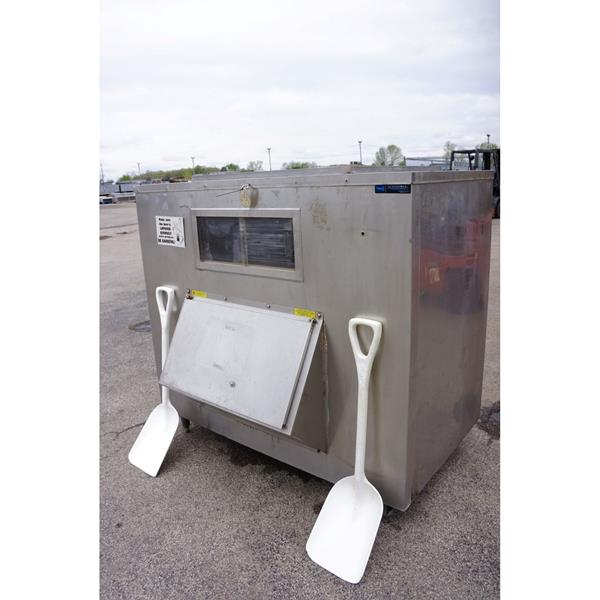 Kloppenberg Ice Storage Bin (53) (1 Ton) Barr Commercial Refrigeration