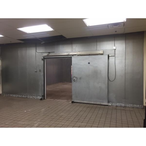 25 X 29 X 16 H Crown Tonka Drive In Cooler Or Freezer 725 Sq Ft Barr Commercial Refrigeration