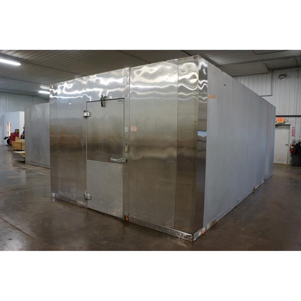 11'7" x 22'2"' x 8'6"H Kolpak Walkin Freezer with Floor (257 Sq. Ft