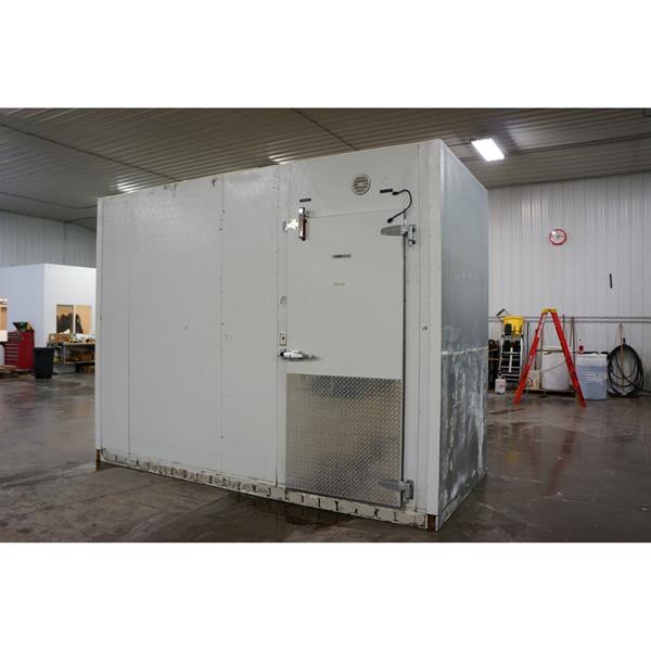 5&#39;4&quot; x 12&#39; x 9&#39;6&quot;H Kysor Walk-in Freezer with Floor