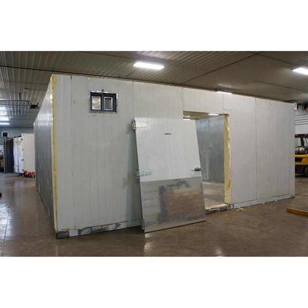 22'1" x 25' x 9'9"H Bally Walkin Freezer with Floor (552 Sq. Ft