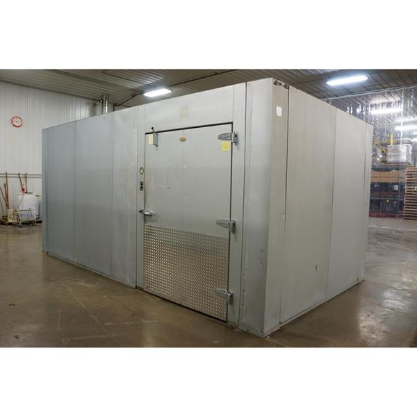 9'7" x 17'4" x 8'5"H WA Brown Walkin Cooler (167 Sq. Ft.) Barr