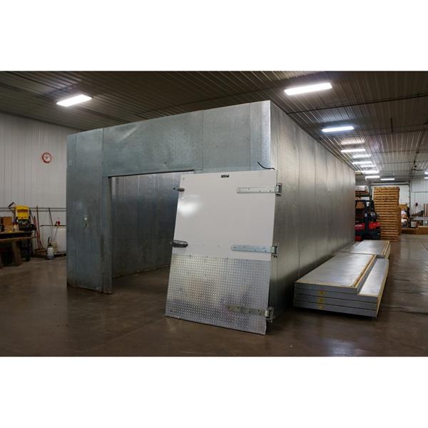 14&#39; x 30&#39; x 10&#39;4&quot;H Tyler Walk-in Cooler