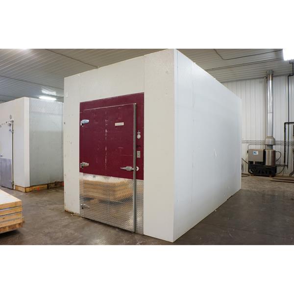 9&#39; x 16&#39; x 10&#39;H Hussmann Walk-in Cooler or Freezer