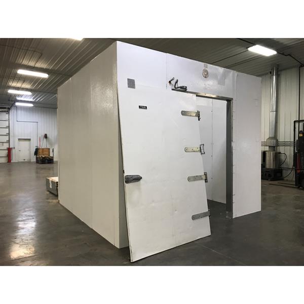12'x12' Walkin Cooler by Tyler Panels.