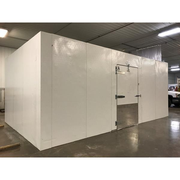 14'6" x 24'1" x 10'2"H Hussmann Walk-in Cooler