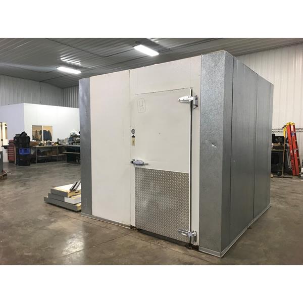 8'x8' Walk in Cooler or Freezer Used Walk in Cooler/Freezer