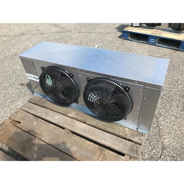 Russell AA28-122B Air-Defrost Evaporator (#613)
