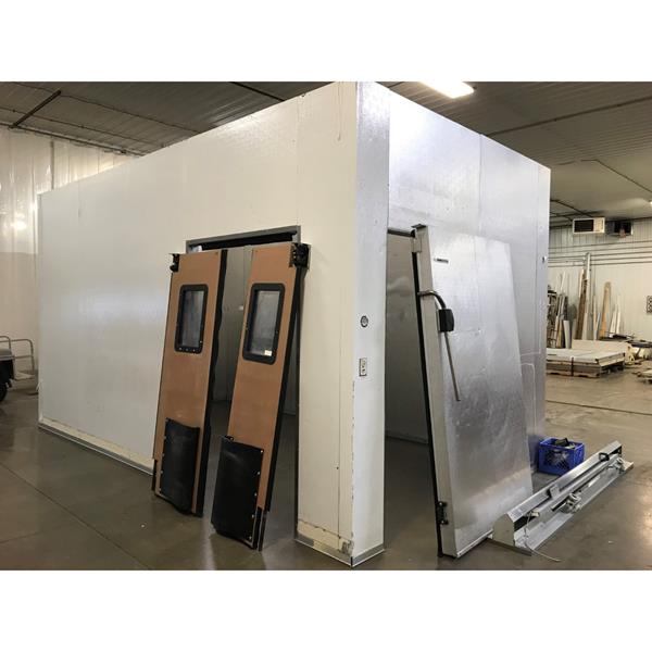 10&#39; x 18&#39; x 10&#39;4&quot;H Kysor Walk-in Cooler with Sliding Door