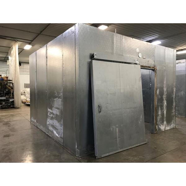 14&#39; x 14&#39;1&quot; x 10&#39;2H National Coolers Walk-in Cooler