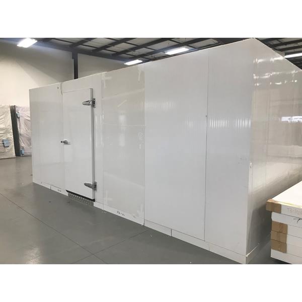 9&#39;10&quot; x 18&#39;1&quot; x 8&#39;H Walk-in Cooler with Floor 