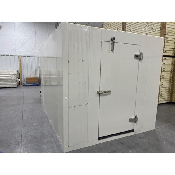 8&#39;3&quot; x 11&#39;6&quot; x 8&#39;H Walk-in Freezer with Floor 