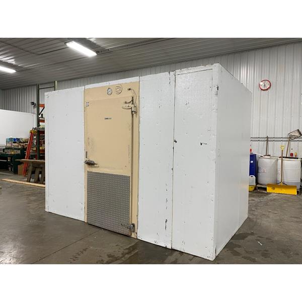 6&#39;11&quot; x 11&#39;7&quot; x 8&#39;4&quot;H KYSOR Walk-in Cooler with new outdoor condensing unit