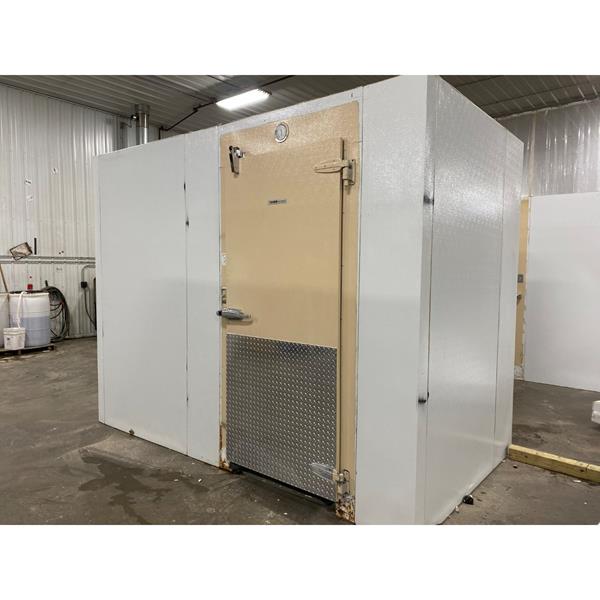 5&#39;10&quot; x 10&#39;8&quot; x 8&#39;7&quot;H KYSOR Walk-in Cooler with new refrigeration system