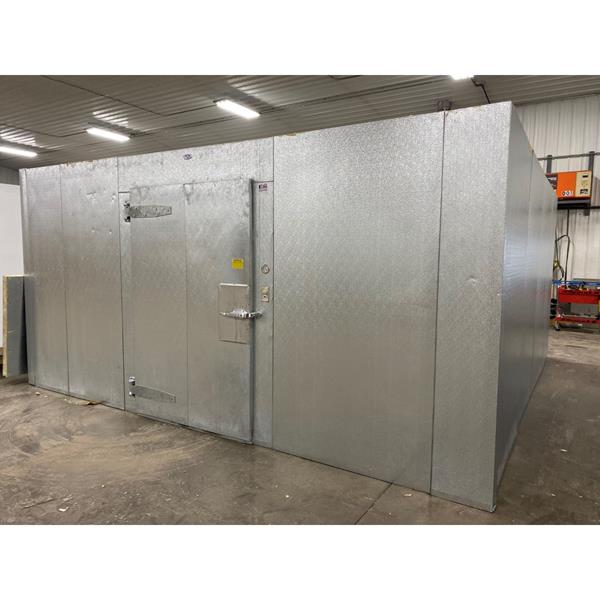 15'6" x 15'6" x 7'6"H CCI Walkin Cooler or Freezer (240 Sq. Ft.) Barr Commercial Refrigeration