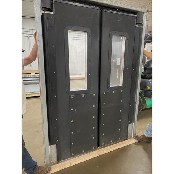 5&#39; x 7&#39; Chase High-Traffic / Impact Door