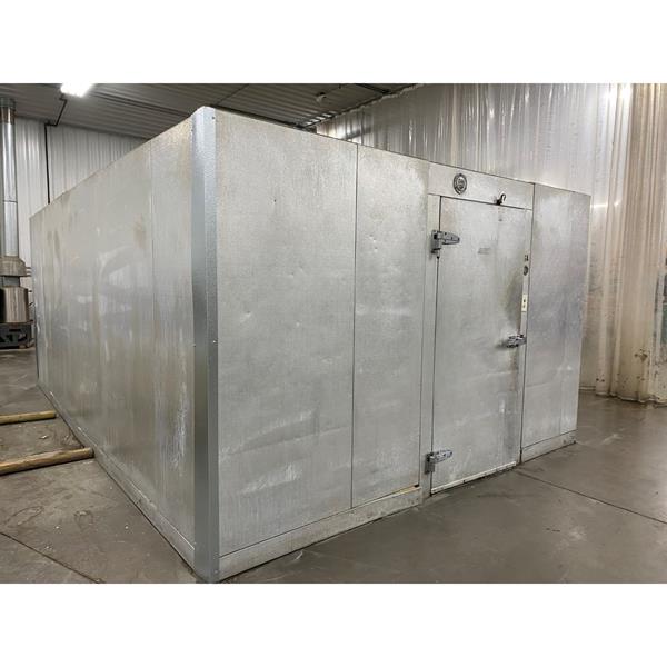 11&#39;6&quot; x 18&#39;4&quot; x 7&#39;6&quot;H PENN Walk-in Cooler