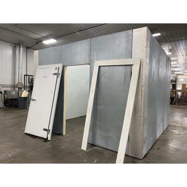 13&#39;6&quot; x 13&#39;6&quot; x 9&#39;10&quot;H Therma-Kool Walk-in Cooler