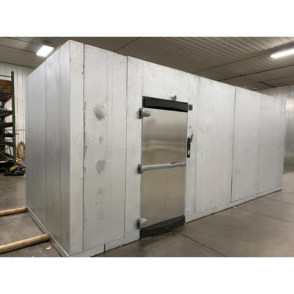 7&#39;9&quot; x 19&#39;9&quot; x 8&#39;7&quot;H Kolpak Walk-in Cooler with Floor