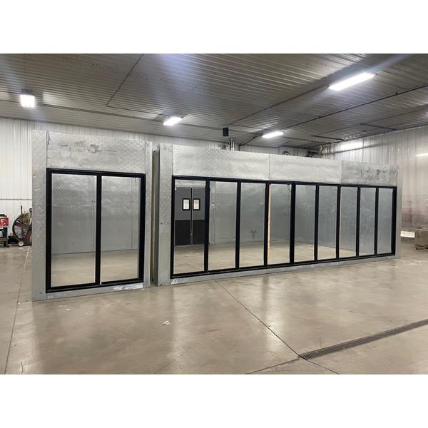 16&#39; x 31&#39;7&quot; x 9&#39;H Walk-in Cooler with (11) Glass Doors