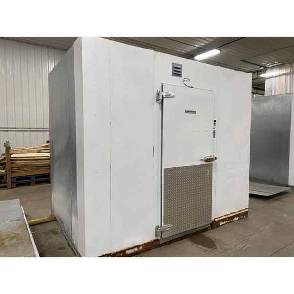 6&#39;9&quot; x 9&#39;7&quot; x 8&#39;6&quot;H Kysor-Needham Walk-in Freezer with Floor