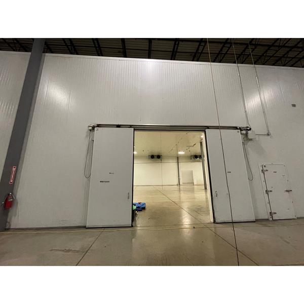 10&#39; x 12&#39;H Electric Sliding Bi-part Cooler Door