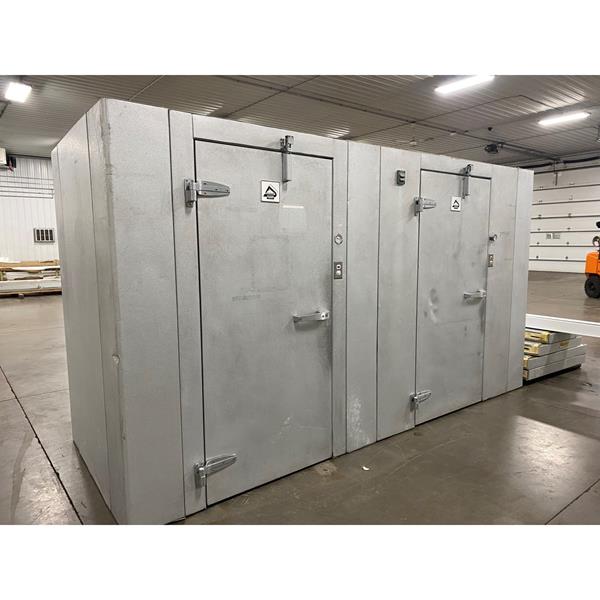 4&#39;10&quot; x 12&#39;8&quot; x 7&#39;3&quot;H Harford Combo Cooler/Freezer