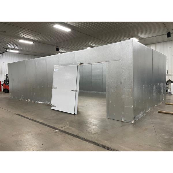 19&#39; x 34&#39; x 9&#39;6&quot;H Crown-Tonka Walk-in Cooler