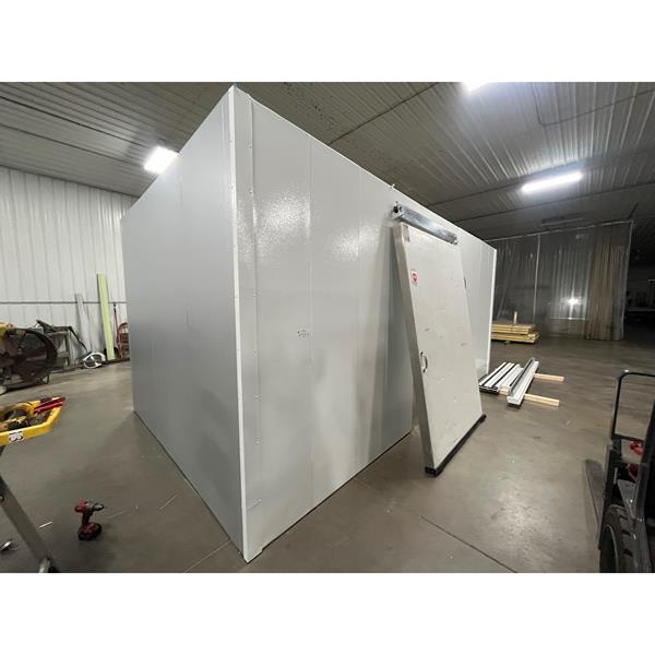 11'2" x 20'4" x 9'6H KPS Walkin Cooler (227 Sq. Ft.) Barr Commercial