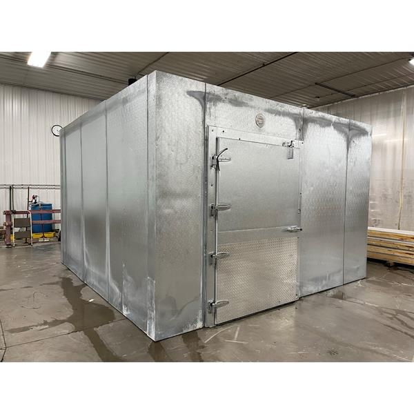 14&#39; x 14&#39; x 9&#39;H CCI Walk-in Freezer with Floor