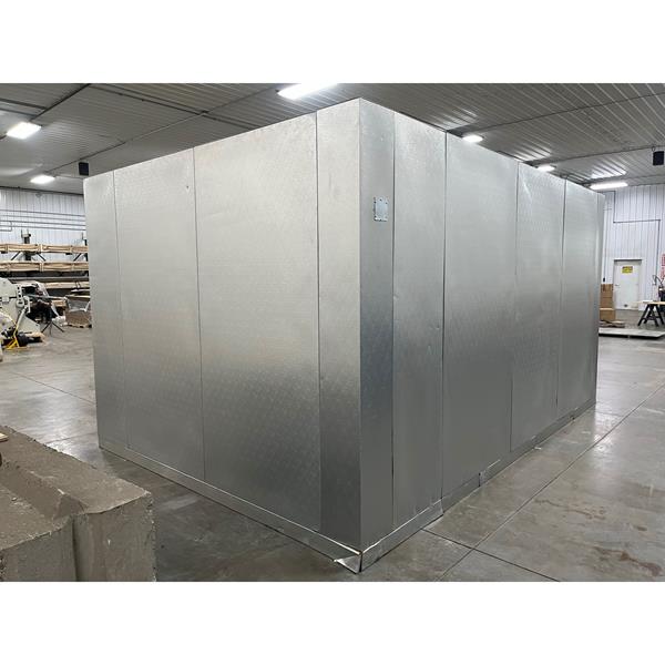 10'7" x 15'5" x 8'8"H WA Brown Walkin Freezer with Floor (163 Sq. Ft
