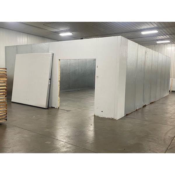 23&#39; x 32&#39; x 10&#39;H Walk-in Cooler