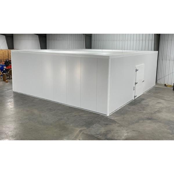 20&#39; x 50&#39; x 16&#39;4&quot;H Walk-In Cooler package
