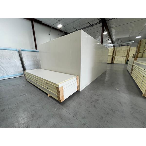 New 12' x 20' x 8'h Walkin Cooler with Floor (240 Sq. Ft.) Barr