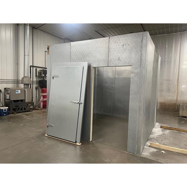 9&#39;11&quot; x 10&#39;9&quot; x 9&#39;H Walk-in Cooler