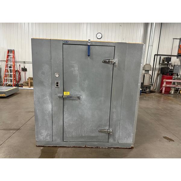 6&#39; x 8&#39; x 6&#39;6&quot;H Norlake Walk-in Freezer with Floor